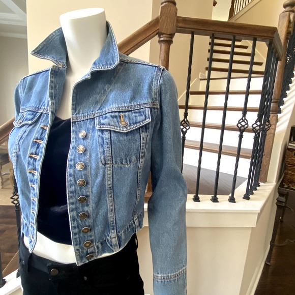 Boston Proper Jackets & Blazers - BOSTON PROPER Cropped Jean Jacket - N0422-5